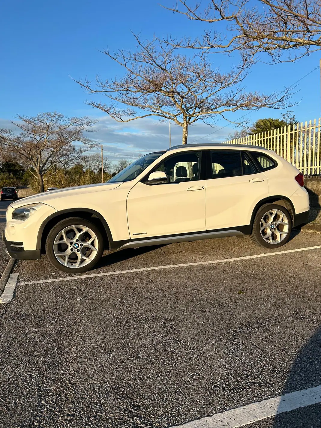BMW X1 2013 - 13950 EUR, 173000 km - AUTO.MOTO.pt - 173000km - foto 2 de 11