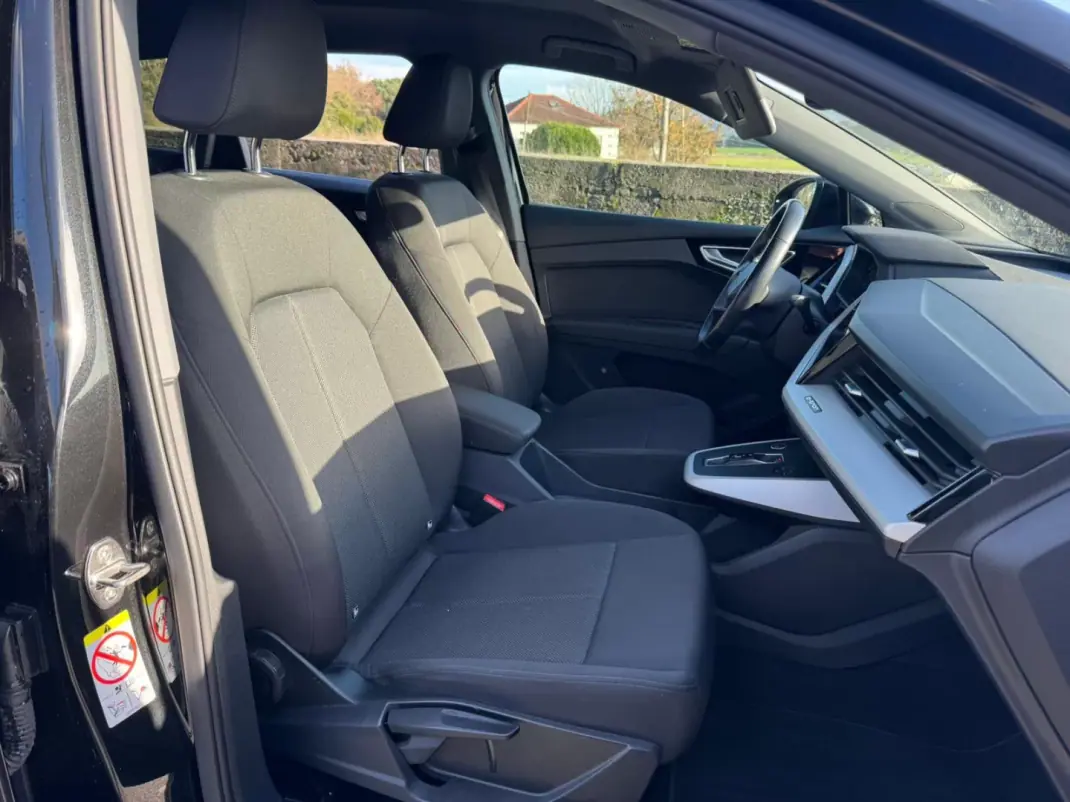 Audi Q4 e-tron 2022 - 36990 EUR, 56000 km - AUTO.MOTO.pt - 56000km - foto 41 de 63