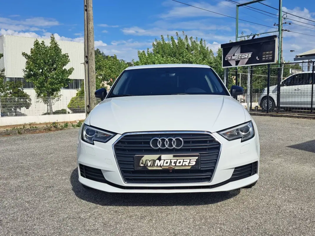 Audi A3 Sportback 2016 - 12900 EUR, 231290 km - AUTO.MOTO.pt - 231290km - foto 2 de 45
