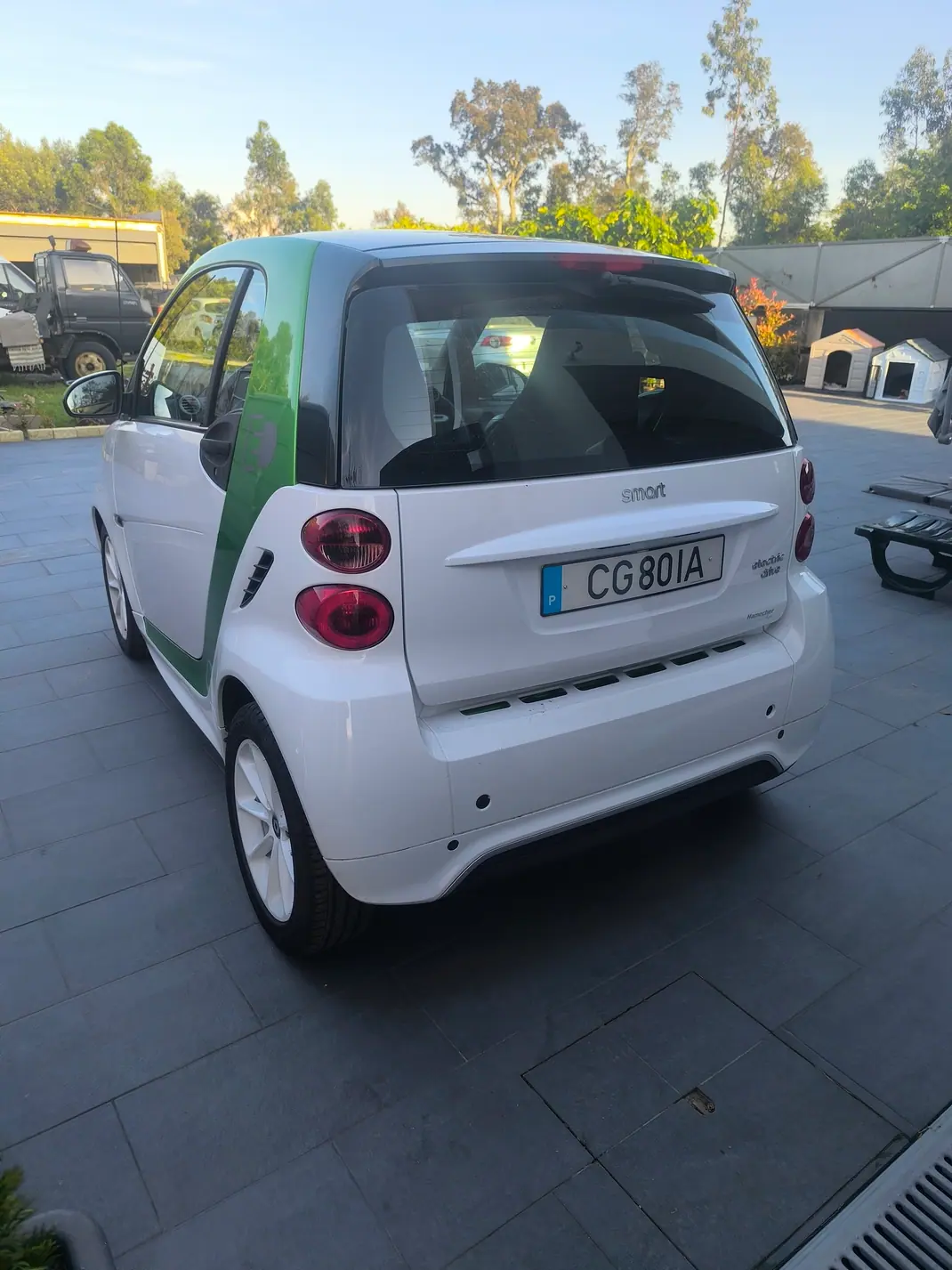 Smart ForTwo Coupé 2014 - 7900 EUR, 26400 km - AUTO.MOTO.pt - 26400km - foto 3 de 4