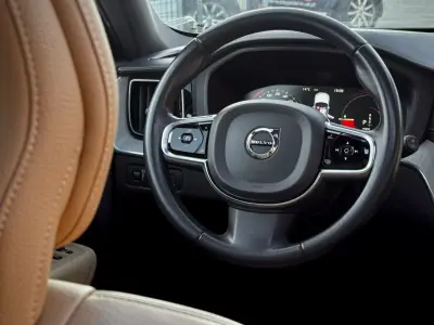 Volvo XC 60 2020 - 31950 EUR, 93000 km - AUTO.MOTO.pt - 93000km - foto 8 de 23