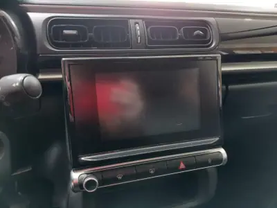 Citroën C3 2017 - 10900 EUR, 99000 km - AUTO.MOTO.pt - 99000km - foto 12 de 19