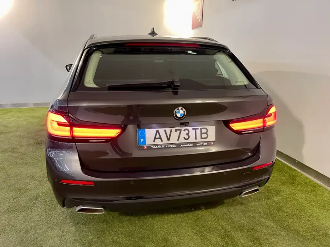 BMW 520 2023 - 35500 EUR, 72000 km - AUTO.MOTO.pt - 72000km - foto 7 de 32