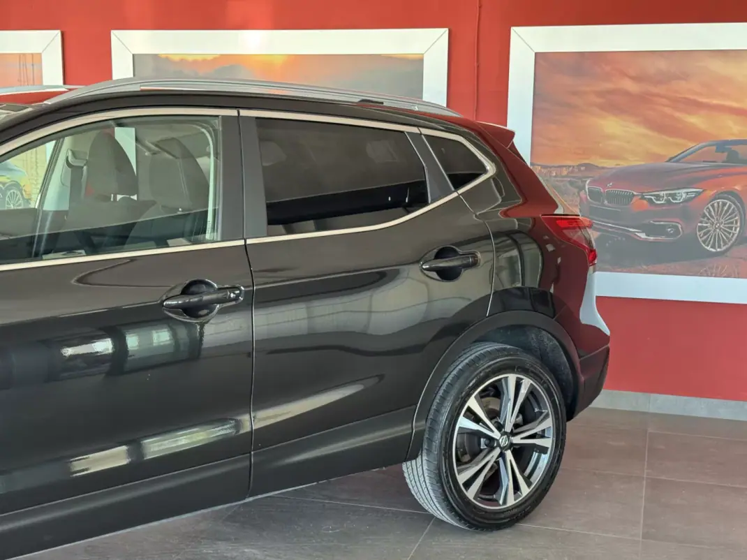 Nissan Qashqai 2018 - 16990 EUR, 168662 km - AUTO.MOTO.pt - 168662km - foto 3 de 21
