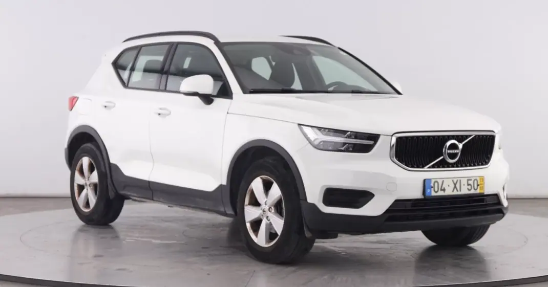 Volvo XC 40 2019 - 22000 EUR, 105021 km - AUTO.MOTO.pt - 105021km - foto 3 de 13