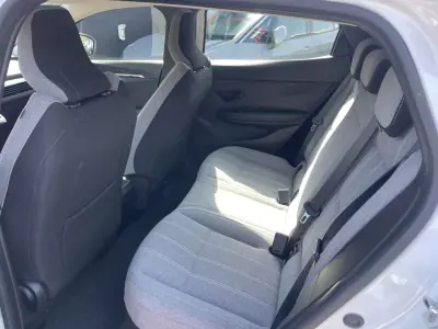 Renault Mégane E-Tech 2023 - 27950 EUR, 57803 km - AUTO.MOTO.pt - 57803km - foto 9 de 11