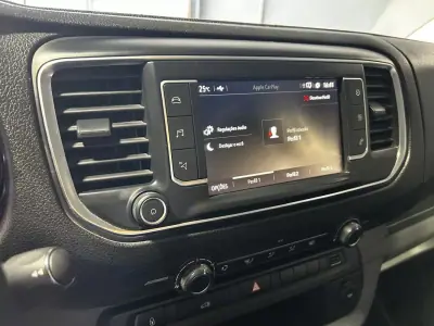 Opel Vivaro 2021 - 17000 EUR, 188500 km - AUTO.MOTO.pt - 188500km - foto 25 de 30