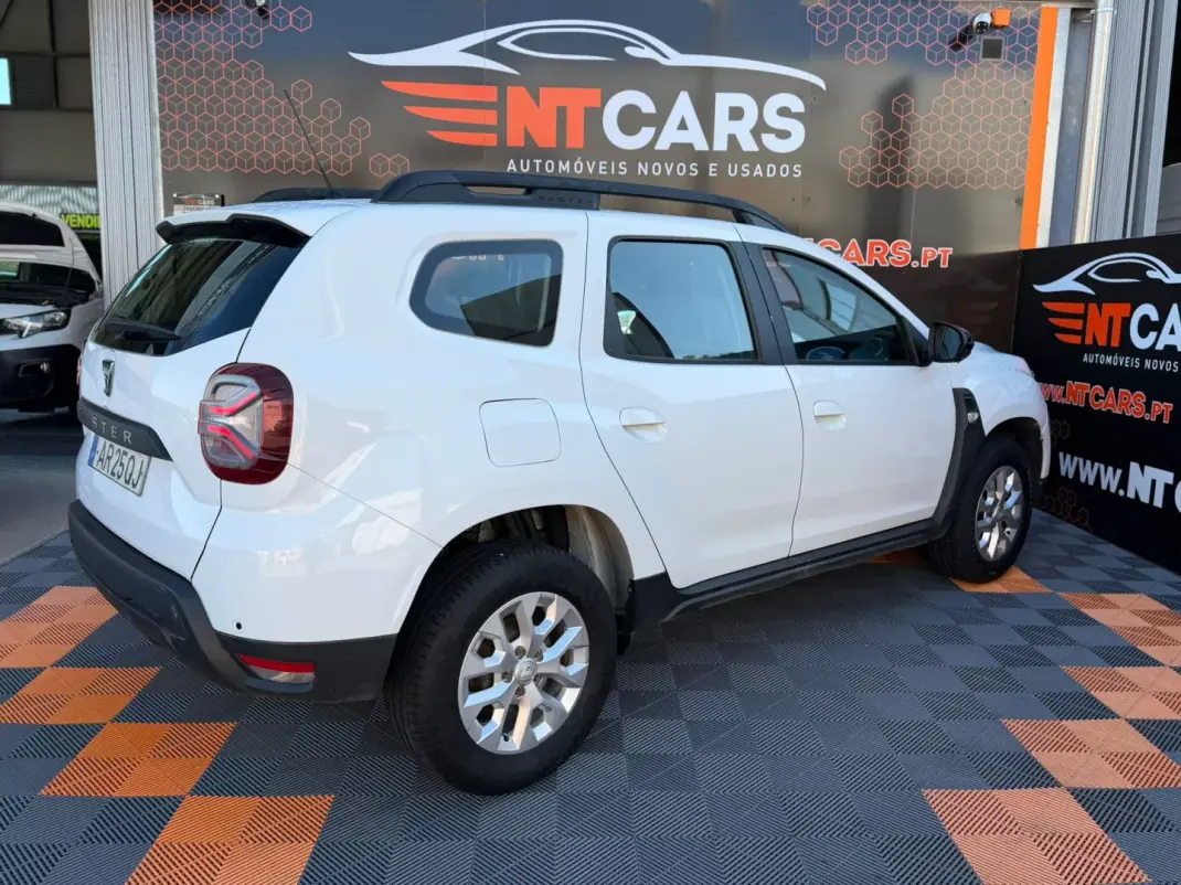 Dacia Duster 2022 - 18900 EUR, 176614 km - AUTO.MOTO.pt - 176614km - foto 2 de 13