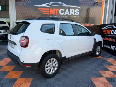 Dacia Duster 2022 - 18900 EUR, 176614 km - AUTO.MOTO.pt - 176614km - foto 2 de 13