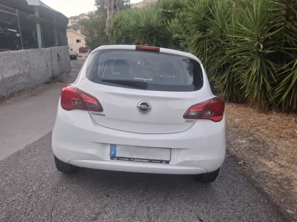 Opel Corsa 1.3 CDTI Van 2019 - 12900 EUR, 74155 km - AUTO.MOTO.pt - 74155km - foto 5 de 20