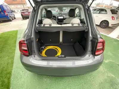 Fiat 500 2024 - 29800 EUR, 17523 km - AUTO.MOTO.pt - 17523km - foto 18 de 19