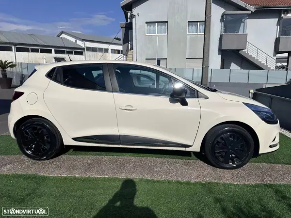 Renault Clio 2017 - 8500 EUR, 135702 km - AUTO.MOTO.pt - 135702km - foto 14 de 47