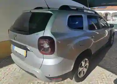 Dacia Duster 2019 - 12500 EUR, 150000 km - foto 3 de 5