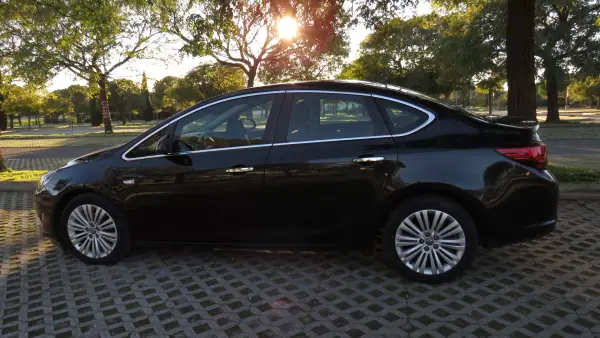 Opel Astra 1.3 CDTi Cosmo S/S 2013 Diesel