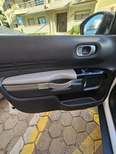 Citroën C4 Cactus 2020 - 11000 EUR, 149429 km - AUTO.MOTO.pt - 149429km - foto 5 de 21