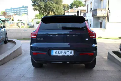 Volvo XC 40 2022 - 26000 EUR, 124000 km - AUTO.MOTO.pt - 124000km - foto 6 de 28