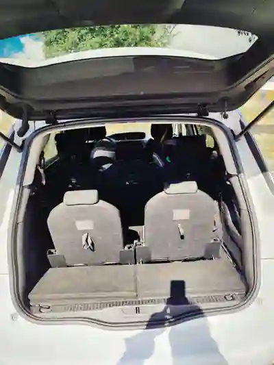 Citroën C4 Grand Picasso 2018 - 10890 EUR, 217500 km - AUTO.MOTO.pt - 217500km - foto 16 de 22