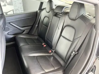 Tesla Model 3 2021 - 29900 EUR, 86555 km - AUTO.MOTO.pt - 86555km - foto 17 de 17