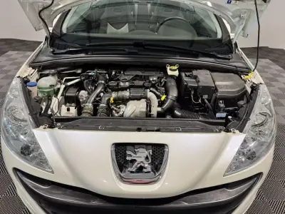 Peugeot 308 CC 2010 - 9900 EUR, 230890 km - AUTO.MOTO.pt - 230890km - foto 37 de 49