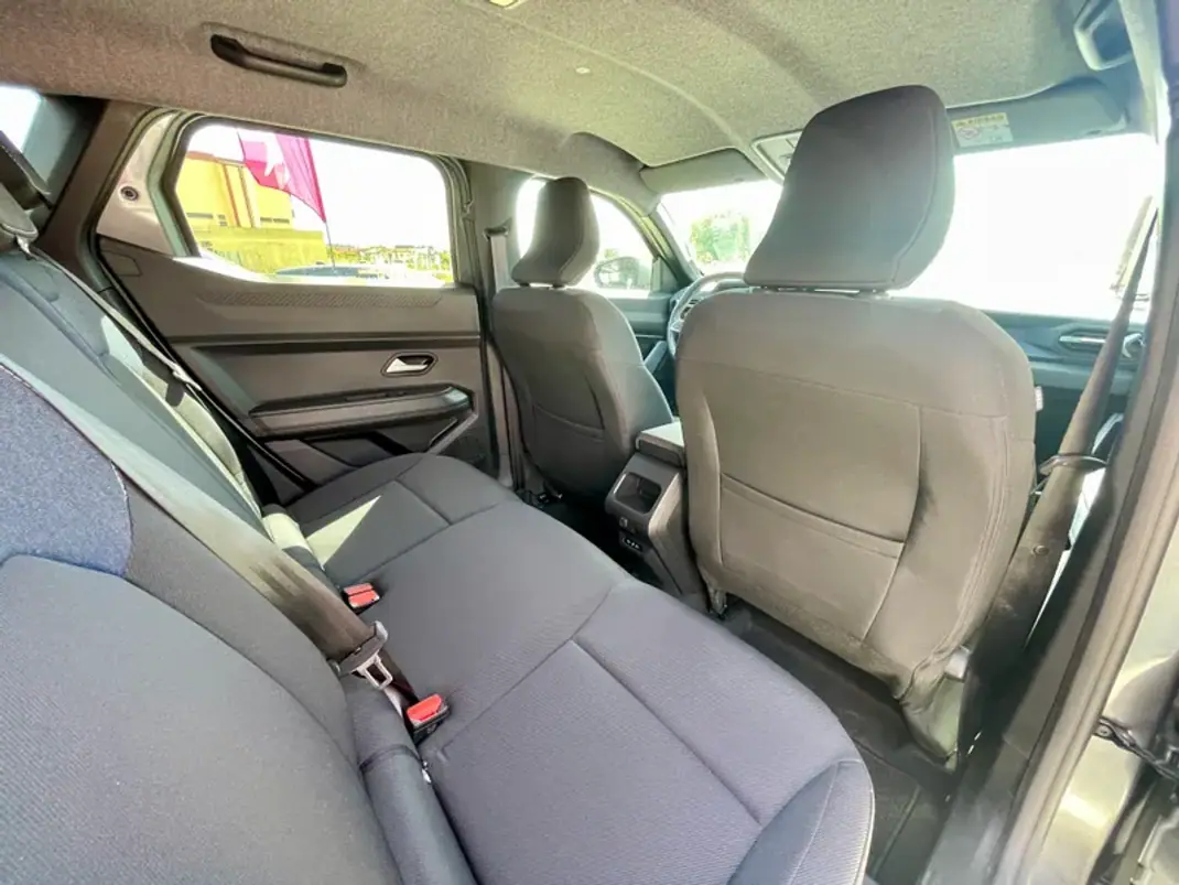Dacia Duster 2025 - 22950 EUR, 5145 km - AUTO.MOTO.pt - 5145km - foto 36 de 40