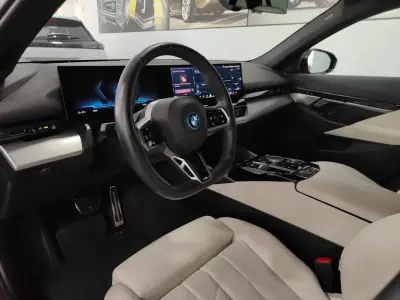 BMW i5 2024 - 53990 EUR, 29000 km - AUTO.MOTO.pt - 29000km - foto 7 de 58