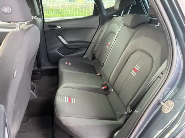 SEAT Arona 2021 - 15650 EUR, 106000 km - AUTO.MOTO.pt - 106000km - foto 12 de 18