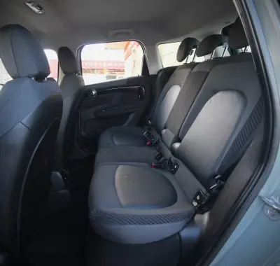 MINI Countryman 2019 - 16990 EUR, 155000 km - AUTO.MOTO.pt - 155000km - foto 11 de 33