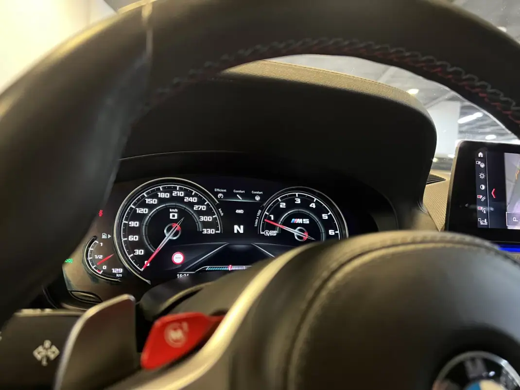 BMW M5 2019 - 87990 EUR, 80000 km - AUTO.MOTO.pt - 80000km - foto 24 de 59