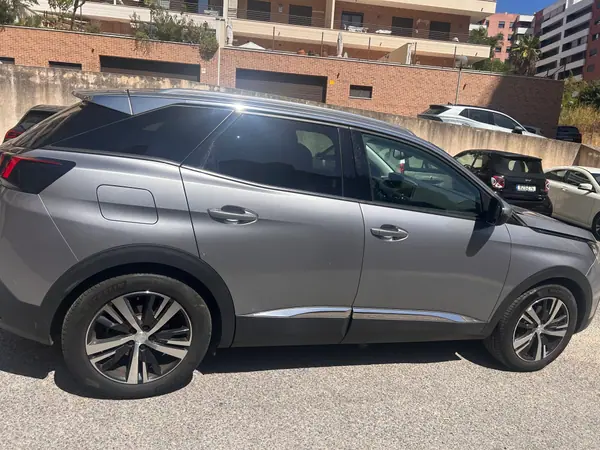 Peugeot 3008 2018 - 15000 EUR, 113000 km - 113000km - foto 3 de 5
