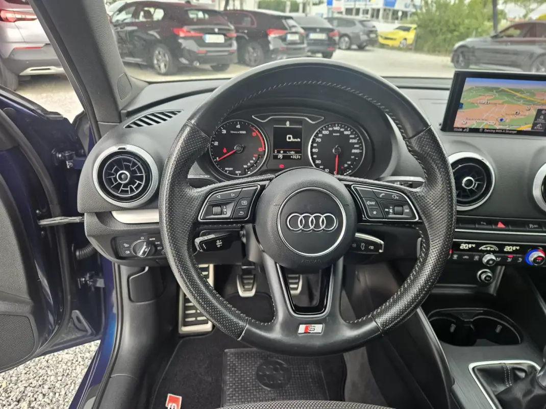 Audi A3 2017 - 22500 EUR, 50100 km - AUTO.MOTO.pt - 50100km - foto 14 de 53