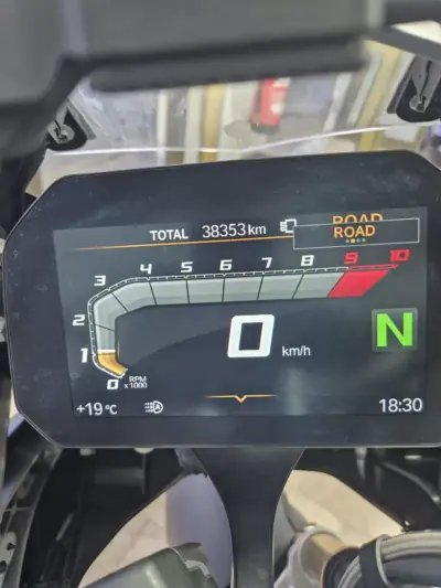 BMW R 1200 GS Adventure 2018 - 16000 EUR, 38000 km - AUTO.MOTO.pt - 38000km - foto 27 de 43