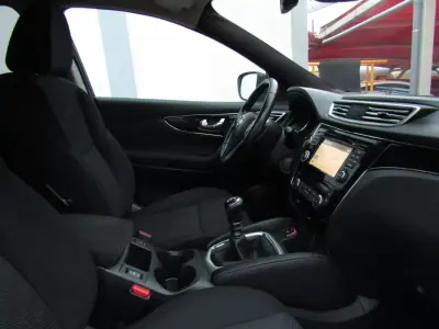 Nissan Qashqai 2017 - 16749 EUR, 121547 km - 121547km - foto 7 de 30
