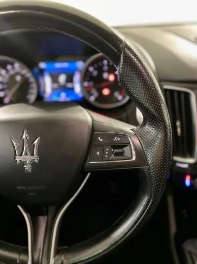 Maserati Levante 2016 - 44500 EUR, 232000 km - AUTO.MOTO.pt - 232000km - foto 29 de 55