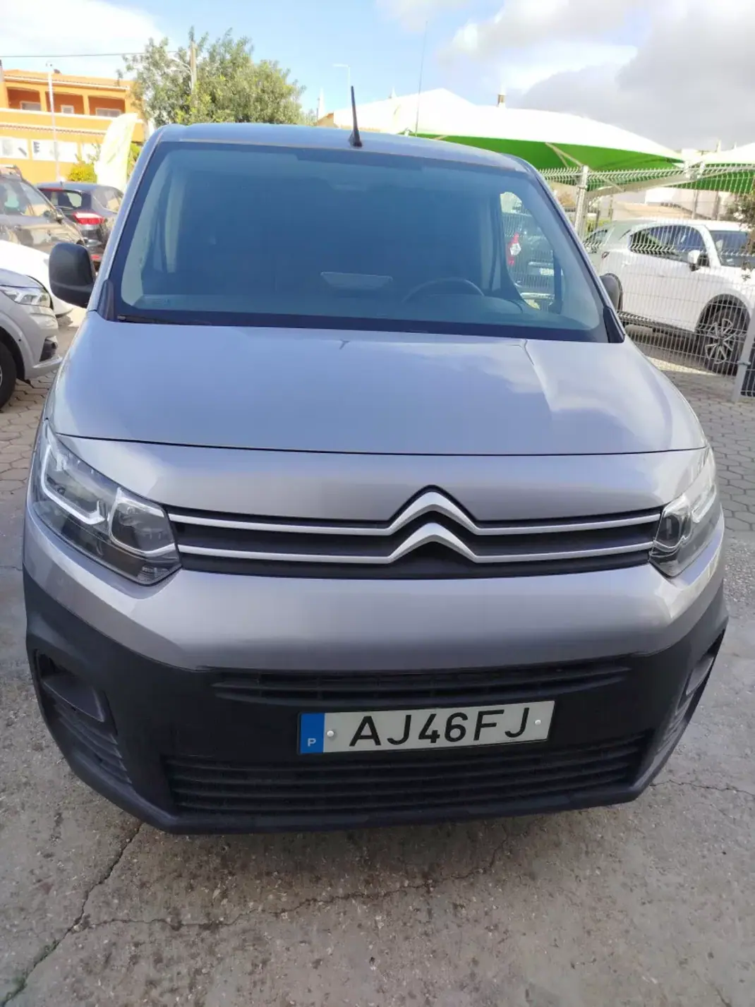 Citroën Berlingo blue hdi 2019 - 16900 EUR, 89000 km - AUTO.MOTO.pt - 89000km - foto 7 de 9