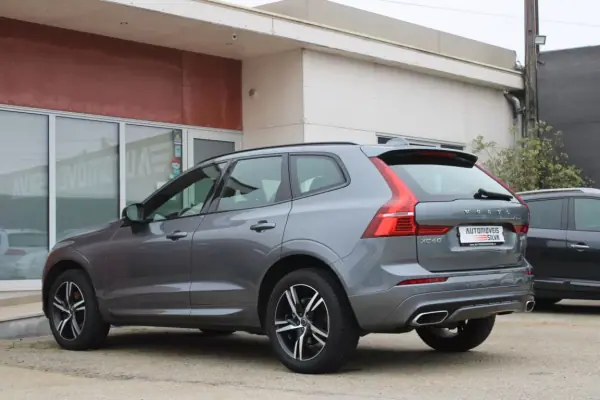 Volvo XC 60 2020 - 33990 EUR, 168000 km - AUTO.MOTO.pt - 168000km - foto 12 de 37