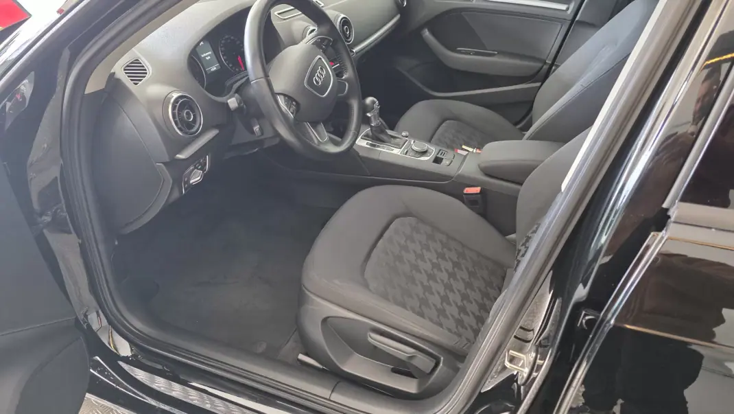 Audi A3 Sportback 2016 - 11900 EUR, 253264 km - AUTO.MOTO.pt - 253264km - foto 6 de 55