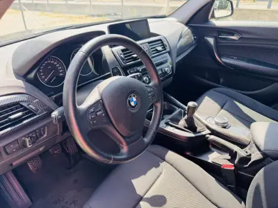 BMW 116 2015 - 17000 EUR, 147000 km - AUTO.MOTO.pt - 147000km - foto 6 de 17
