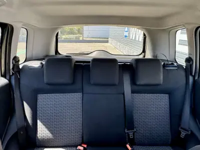 Ford Fusion 2004 - 3950 EUR, 135000 km - AUTO.MOTO.pt - 135000km - foto 19 de 20