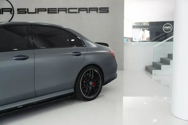 Mercedes-Benz E 63 AMG 2017 - 76950 EUR, 84657 km - AUTO.MOTO.pt - 84657km - foto 7 de 43