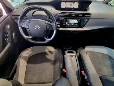 Citroën C4 Grand Picasso 2014 - 8500 EUR, 209000 km - AUTO.MOTO.pt - 209000km - foto 17 de 20
