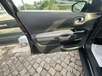Citroën C4 Cactus 2019 - 18750 EUR, 72912 km - AUTO.MOTO.pt - 72912km - foto 23 de 54