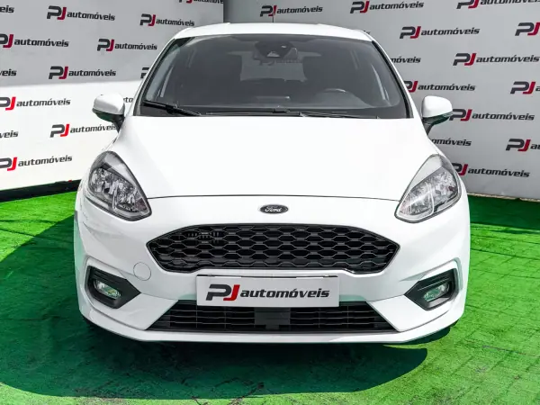 Ford Fiesta 2018 - 12500 EUR, 99424 km - AUTO.MOTO.pt - 99424km - foto 5 de 25
