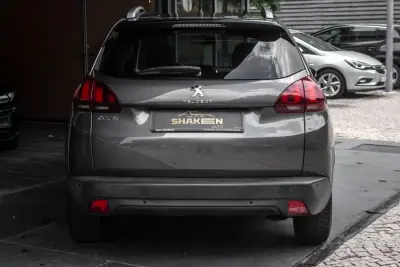 Peugeot 2008 2018 - 8750 EUR, 72668 km - AUTO.MOTO.pt - 72668km - foto 10 de 39