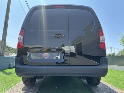 Citroën Berlingo 1.5 Hdi 2020 - 12900 EUR, 120000 km - AUTO.MOTO.pt - 120000km - foto 16 de 53