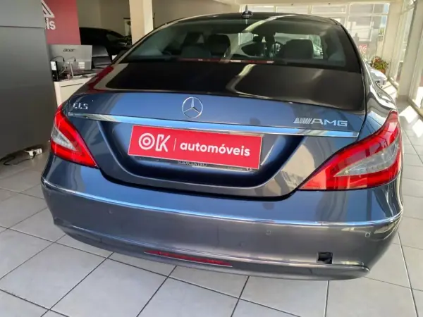 Mercedes-Benz CLS 250 2011 - 18500 EUR, 199900 km - AUTO.MOTO.pt - 199900km - foto 22 de 43