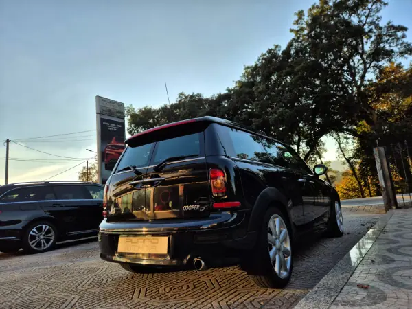 MINI Clubman 2009 - 8500 EUR, 195000 km - AUTO.MOTO.pt - 195000km - foto 14 de 18