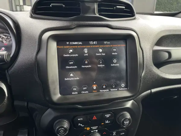 Jeep Renegade 2019 - 15500 EUR, 106977 km - AUTO.MOTO.pt - 106977km - foto 21 de 39