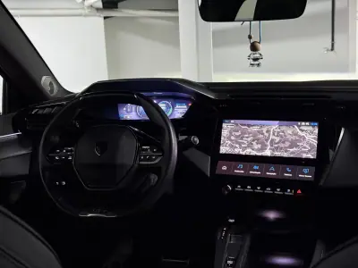 Peugeot 408 2022 - 28990 EUR, 46900 km - AUTO.MOTO.pt - 46900km - foto 21 de 30