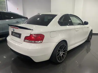 BMW 118 2010 - 9990 EUR, 257544 km - AUTO.MOTO.pt - 257544km - foto 4 de 22