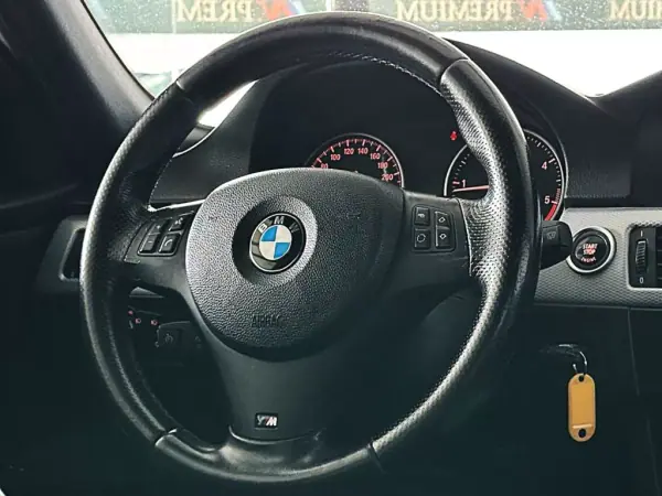 BMW 316 2010 - 14500 EUR, 225500 km - AUTO.MOTO.pt - 225500km - foto 26 de 26